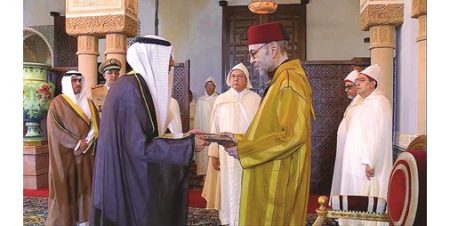 سفيرنا لدى المغرب يقدم أوراق اعتماده للملك محمد السادس