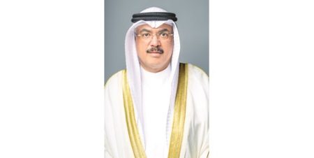 وزير التربية هنأ الرشيد بتعيينه وكيلاً للوزارة والهولي لتعيينه مديراً عاماً لـ «التطوير والتنمية»