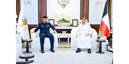 محافظ الفروانية: تبسيط الإجراءات وتطوير الخدمات للمواطنين