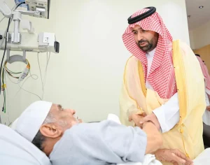 أمير جازان ونائبه يزوران شيخ شمل محافظة ضمد للاطمئنان على صحته – أخبار السعودية