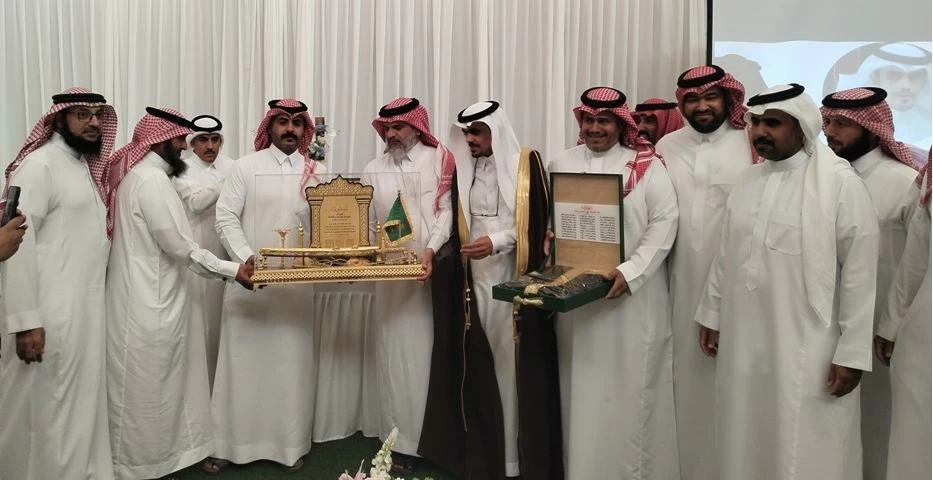 منسوبو ثانوية الوجه يكرمون البلوي بمناسبة تقاعده – أخبار السعودية
