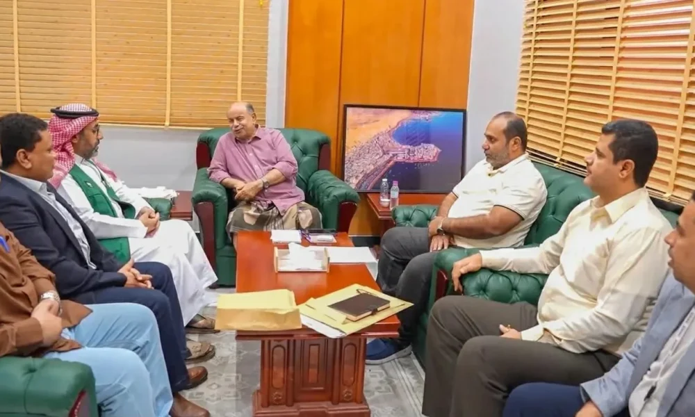محافظ حضرموت يشيد بنجاح المشاريع الإنسانية السعودية في اليمن