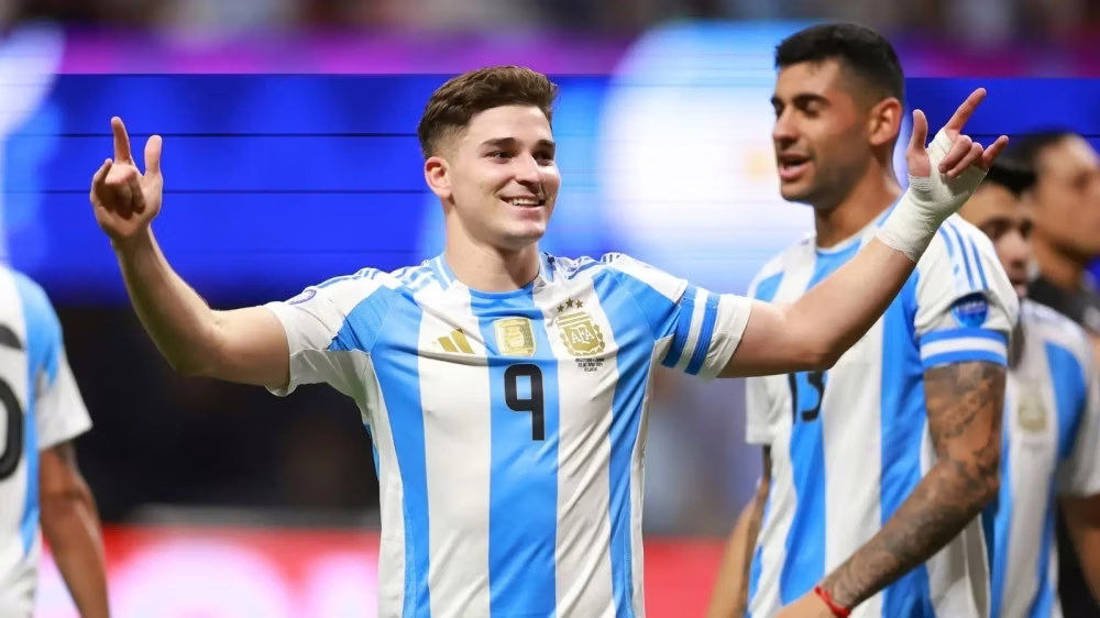 رفض ساخر من أتلتيكو على عرض ريال مدريد لضم خوليان ألفاريس