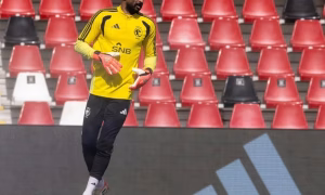 محمد العويس الأقرب لحراسة المنتخب السعودي أمام أوروغواي