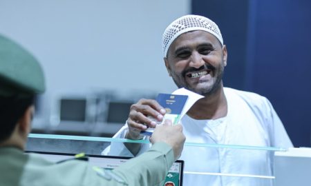 جوازات ميناء جدة تودع أولى رحلات الحجاج لعام 1447هـ