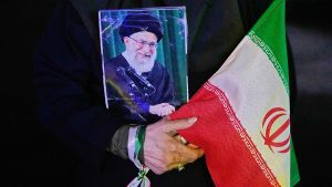 5 مدن و6 أيام و20 مليون مشيّع في وداع المرشد علي خامنئي.. إيران تستعد لأكبر جنازة في تاريخها