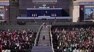 فيديو. الحداد يخيم على طهران مع انطلاق مراسم تشييع خامنئي