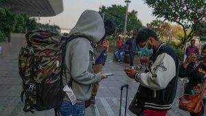 فرنسا تكشف شبكة لتهريب مهاجرين سوريين.. وتوقف مشتبهاً به