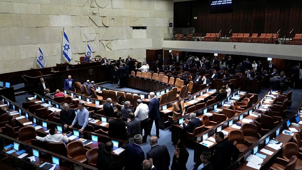 بعد احتجاج باكو.. الحاخام الأكبر في أذربيجان يناشد الكنيست وقف الاعتراف بـ”الإبادة الجماعية للأرمن”