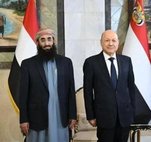 وزير الأوقاف اليمني يوجه بفضح زيف الحوثي واستعادة الدولة