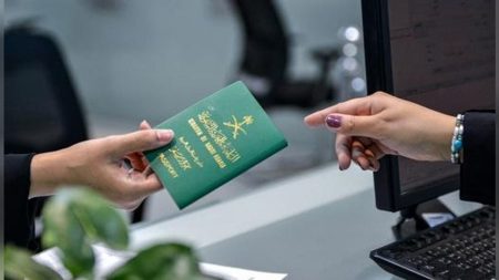 هل يمكن تجديد جواز السفر السعودي من الخارج؟ «الجوازات» توضح