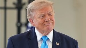 ترامب يستغل أزمة سبتة للهجوم على الديمقراطيين.. وسانشيز يدعو أوروبا إلى الوحدة وماسك يشعل الجدل