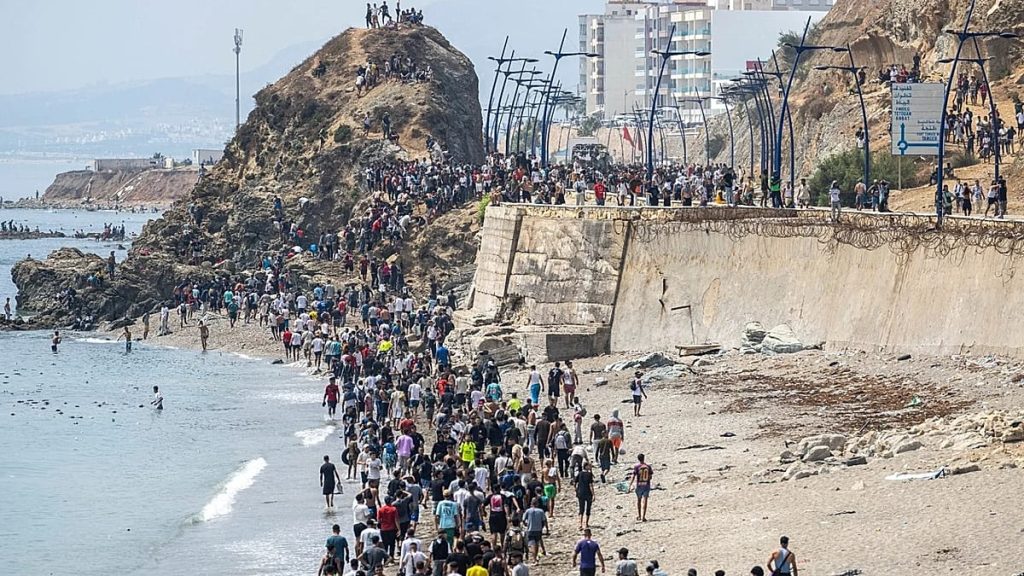 المغرب يعلن حصيلة ضحايا سبتة.. وأرقام الرباط تصطدم بالرواية الإسبانية