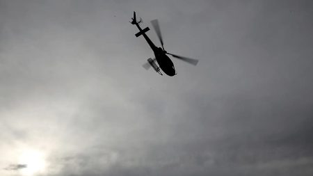 اليونان: مقتل ثلاثة أشخاص إثر تحطم مروحية قرب منازل في جزيرة سيفنوس