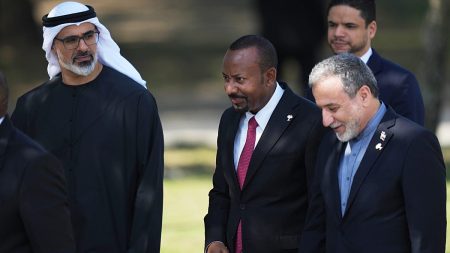 الإمارات تصعّد تجاه إيران.. تعليق التجارة والتعاملات المالية حتى إشعار آخر