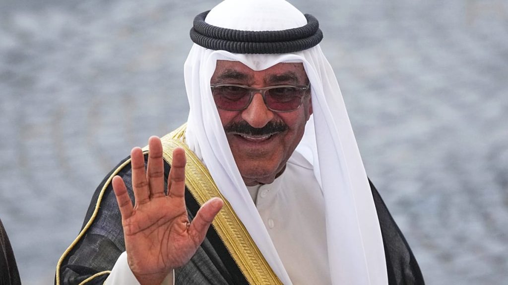 الكويت تشدد قانون الجنسية.. المجنسون أمام قيود سياسية جديدة وحملة سحب تطاول الآلاف