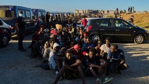 المغرب يتهم إسبانيا بالاعتداء على مهاجرين عبروا إلى سبتة.. ويجدد مطالبته بالسيادة عليها