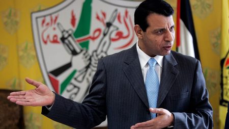 تحالف غير مسبوق في الأراضي الفلسطينية: حماس ودحلان والجهاد في قائمة انتخابية واحدة؟