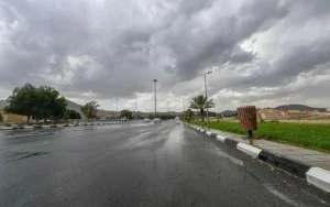 حالة الطقس في السعودية اليوم: أمطار رعدية وسيول بعدة مناطق
