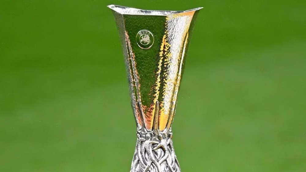 قرعة الدور الفاصل للدوري الأوروبي: مواجهات حاسمة مرتقبة