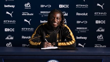 إصابة جيريمي دوكو تبعده عن مانشستر سيتي لعدة أسابيع