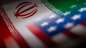 محلل سياسي يؤكد استمرار الغموض حول مفاوضات أمريكا وإيران بشأن مضيق هرمز