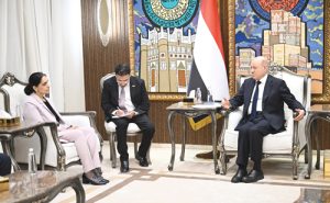استعادة الدولة اليمنية: العليمي يبحث مع سفيرة بريطانيا مستجدات الأوضاع