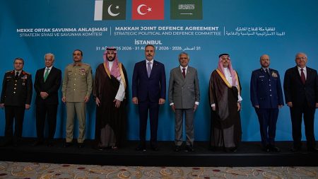 اتفاق سعودي تركي باكستاني على إنشاء أمانة عامة خلال أول اجتماع دفاعي في إطار “اتفاق مكة”