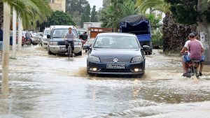 بسبب الأمطار الغزيرة.. تونس ترفع مستوى الإنذار وتعلّق الدراسة في عدد من المناطق