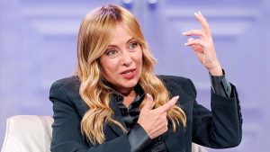 “النقاب ممنوع في مدارسنا”.. ميلوني تحدد بـ30% نسبة الطلاب غير المتقنين للإيطالية داخل الصفوف