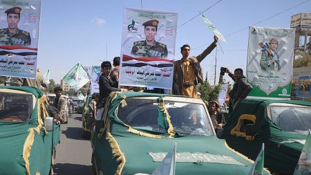 ميناء إيلات في أزمة بسبب الحوثيين.. باب المندب يتحول إلى كابوس جديد أمام الشحن الإسرائيلي