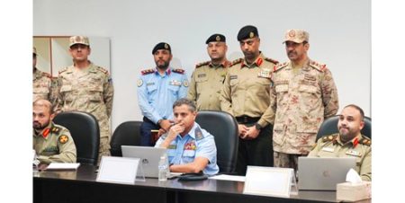 رئيس الأركان: تطوير مستوى التأهيل والتدريب العسكري وفق أحدث المفاهيم لإعداد قيادات عسكرية مؤهلة