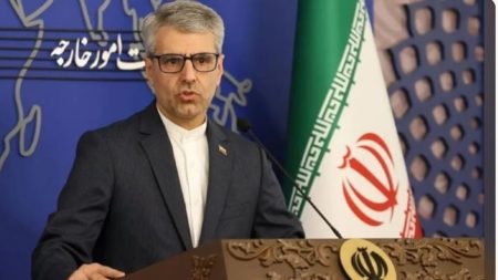 الخارجية الإيرانية: واشنطن تخوض حربا اقتصادية ضد طهران وتروج لـ«دعاية ساذجة»