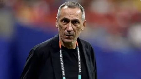 بعد الفوزر على الكويت.. «دونيس» يشيد بأداء اللاعبين في أولى مباريات خليجي 27