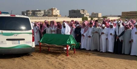 تشييع والدة الزميل مشهور في مقبرة المباركة بالطوال – أخبار السعودية