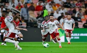 منتخب الإمارات في خليجي 27 يتأهل لنصف النهائي بثلاثية