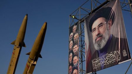 عاجل. – ترامب يتحدث عن رغبة إيرانية في التفاوض.. وباكستان تحذّر من أطراف تسعى لعرقلة الوساطة