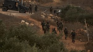 بعد هجوم على وفد دبلوماسي أوروبي في الضفة.. ساعر يدين عنف المستوطنين ويلوم غياب التنسيق مع الجيش
