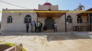 الأردن يشيّع ضحايا الهجوم الدامي على كنيسة في الكرك.. والسلطات تتوعّد المنفذين