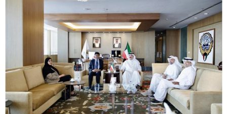 وزير التربية يبحث مع السفير البريطاني سبل تعزيز التعاون المشترك