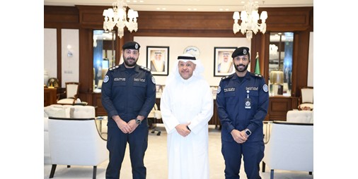 محافظ الفروانية يطلع على جهود إدارة المراكز الخاصة في خدمة المواطنين والمراجعين