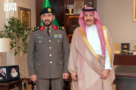 محافظ حفر الباطن يقلّد مدير الشرطة رتبته الجديدة – أخبار السعودية