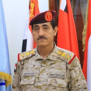 وزير الدفاع اليمني يقدم اعتذاراً رسمياً للقبائل اليمنية